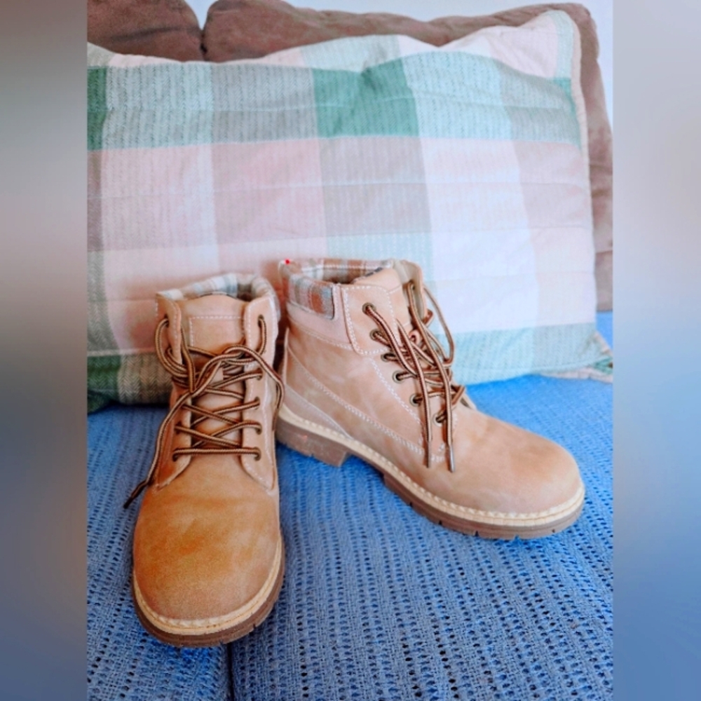 Tan Combat & Moto Boots